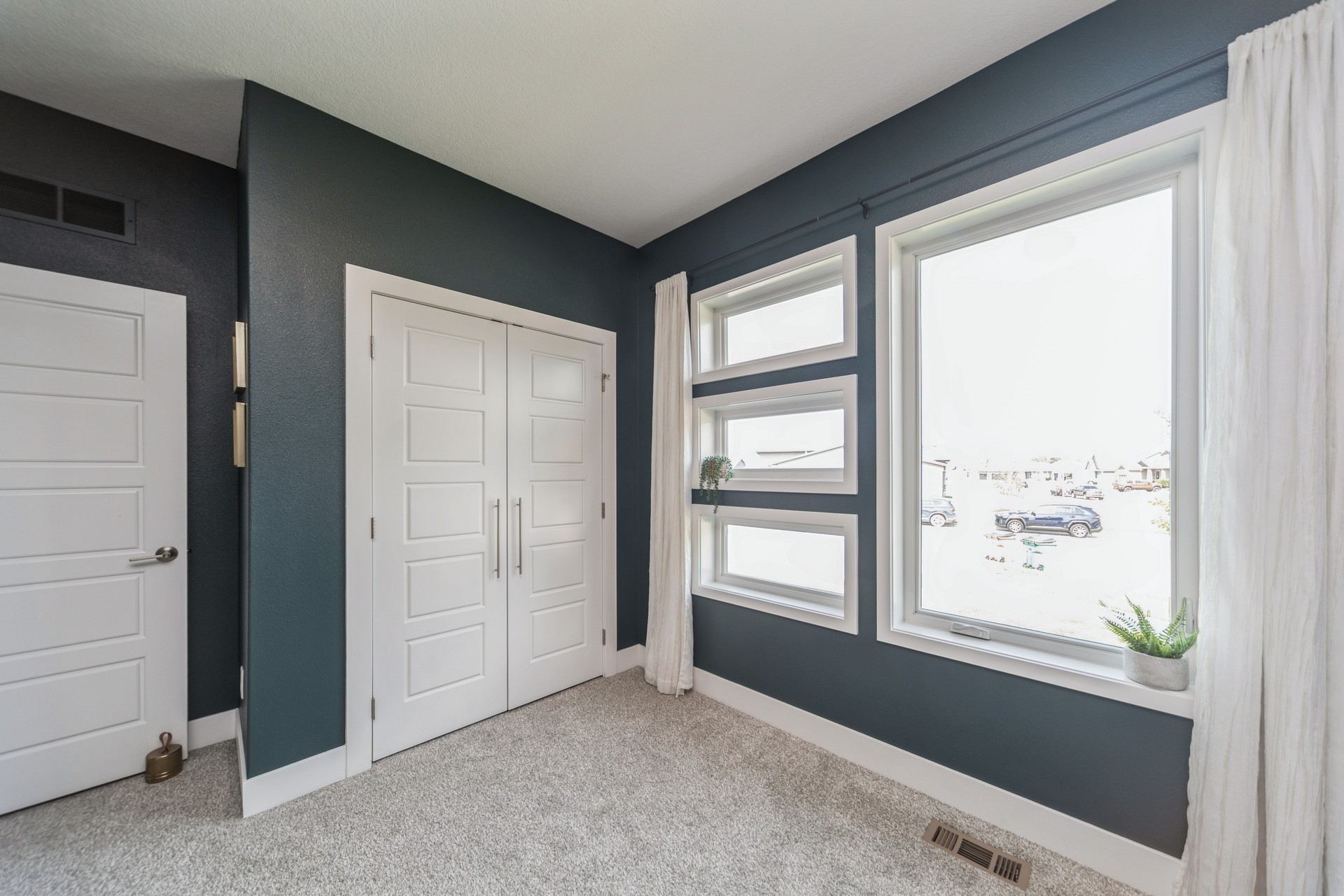 Grimes, Iowa 50111, United States, 5 Bedrooms Bedrooms, ,3 BathroomsBathrooms,Residential,Active,145399