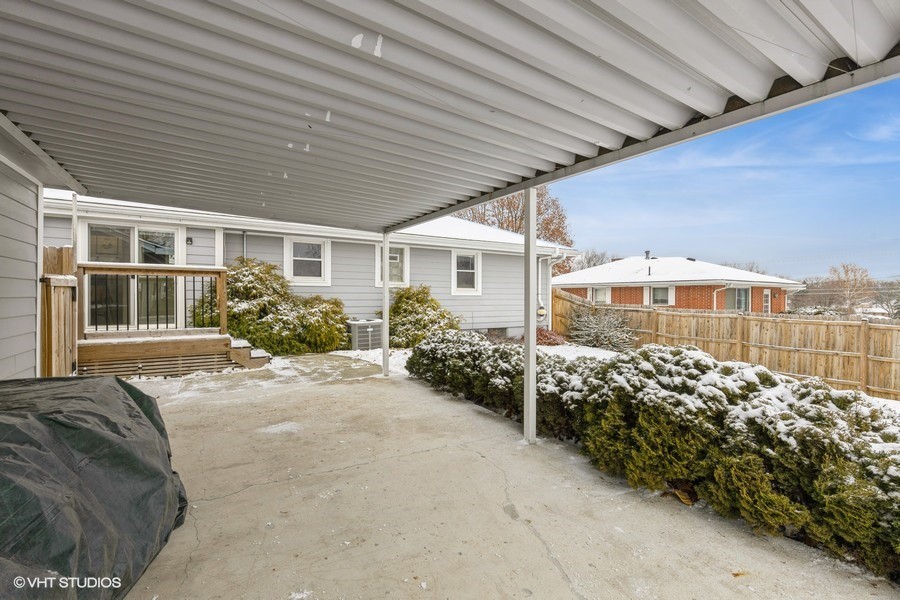 7206 Maple Drive, Urbandale, Iowa image 31