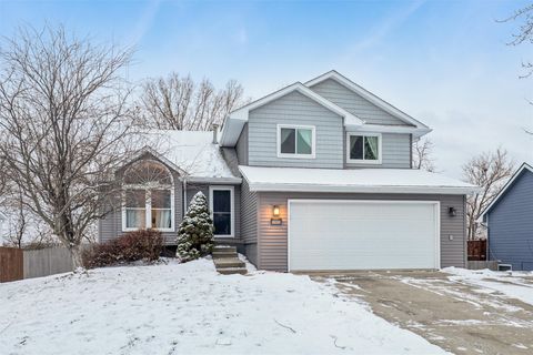 8833 Luin Drive Clive IA 50325