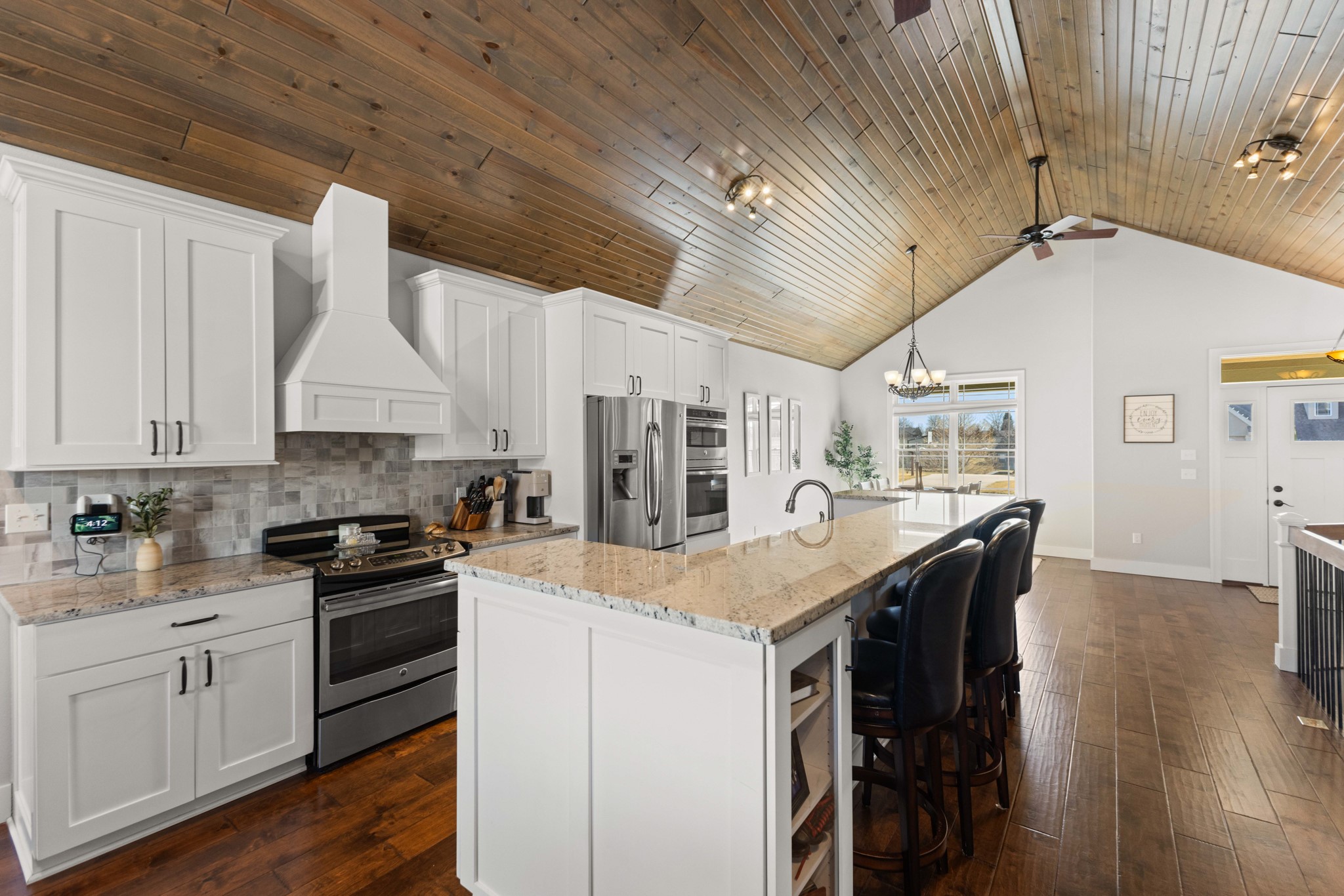 1024 Fountain View Drive