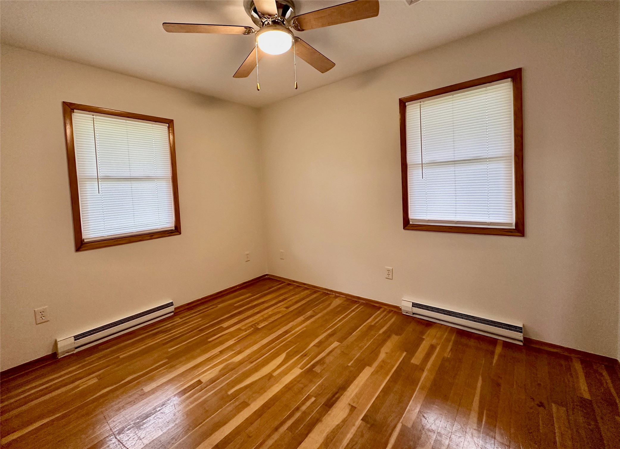 321 East Street, Kellogg, Iowa image 14