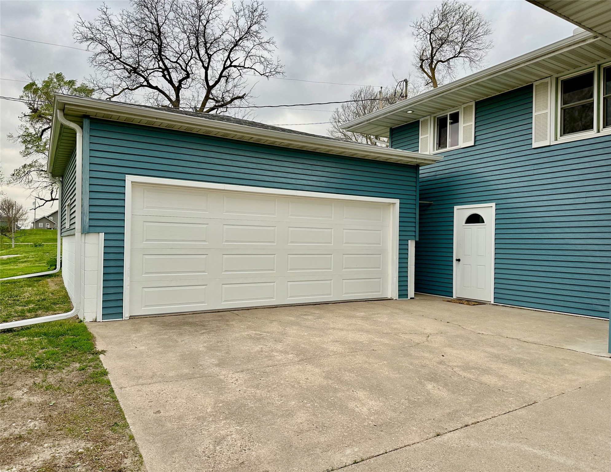 321 East Street, Kellogg, Iowa image 27