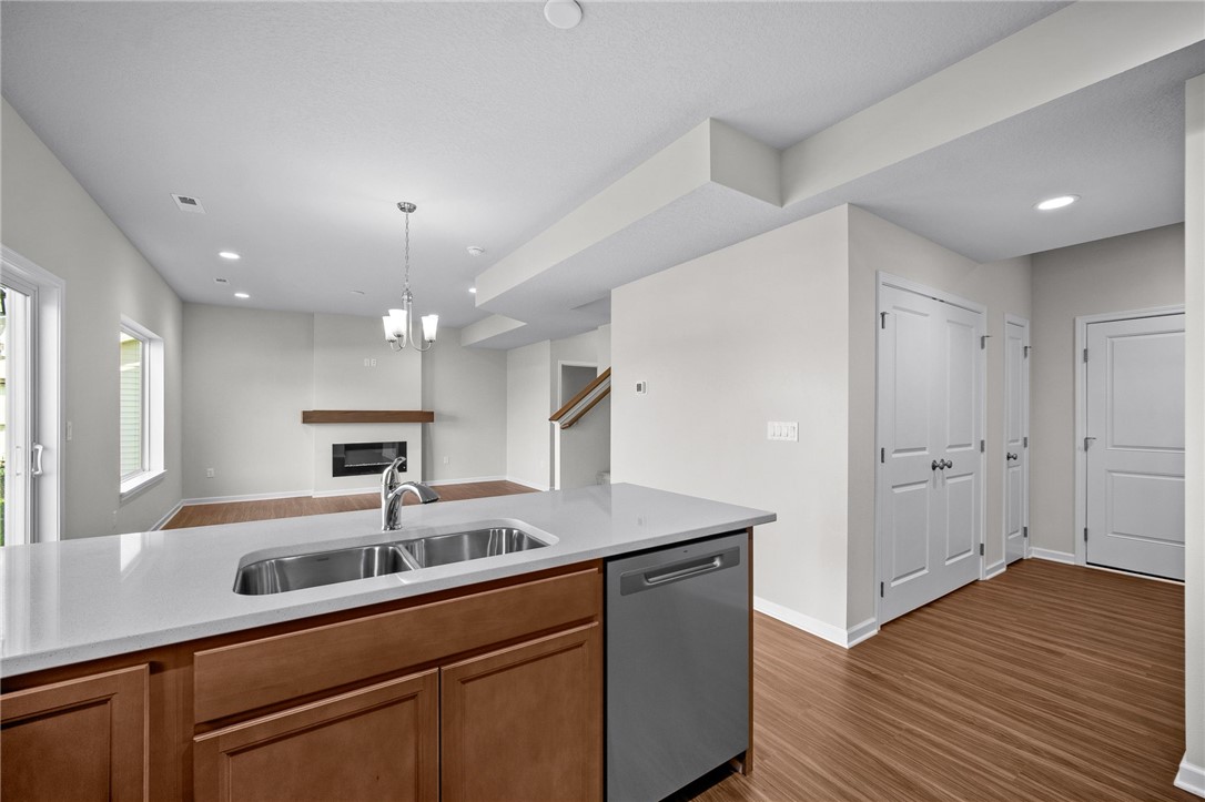 4338 Grover Woods Lane, Des Moines, Iowa image 11