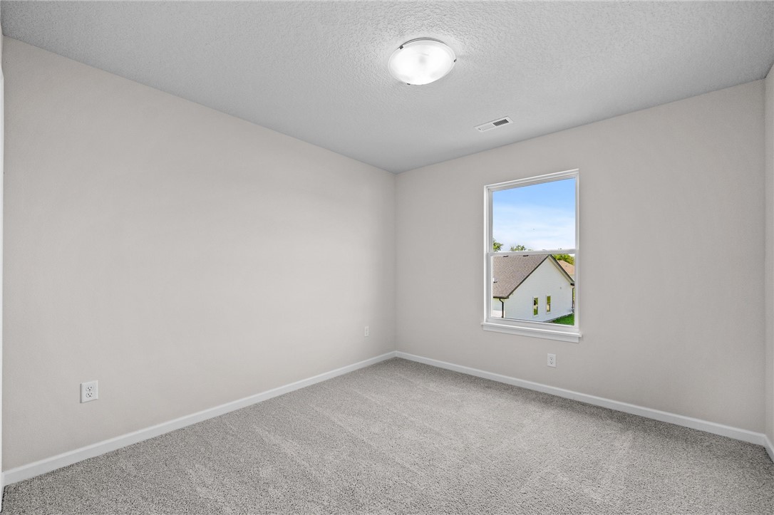 4338 Grover Woods Lane, Des Moines, Iowa image 19