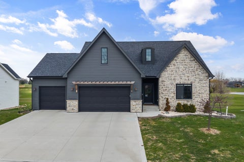 Homes For Sale - 1509 Crestwood Drive<br/> Boone, IA 50036