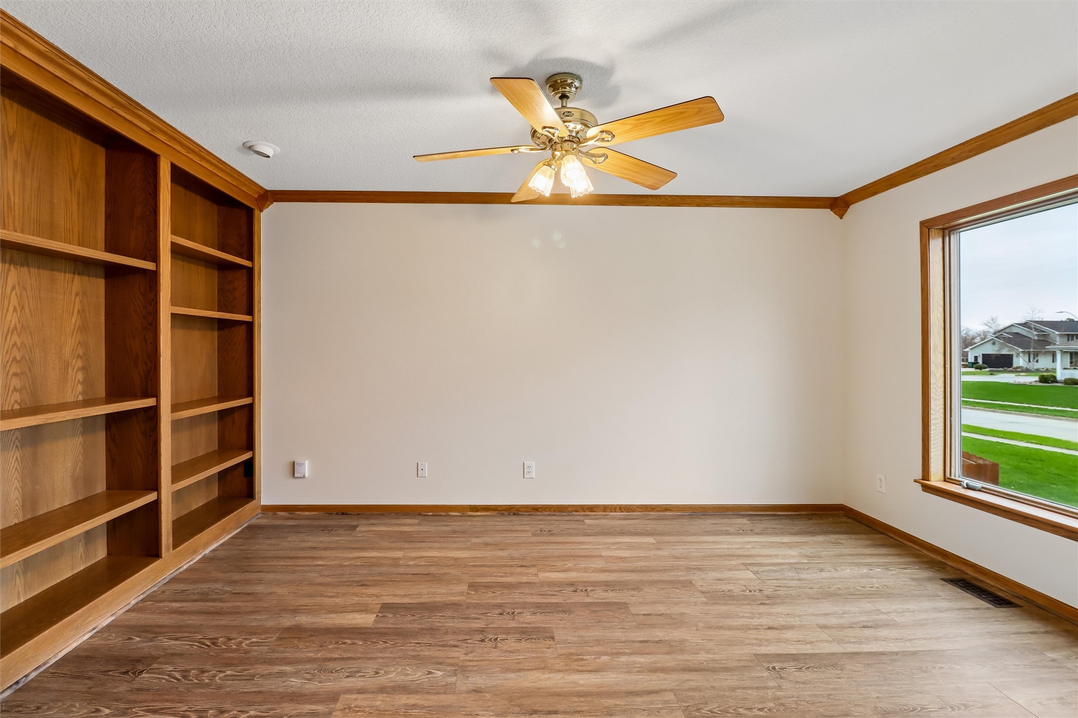 530 NE Stoneridge Drive