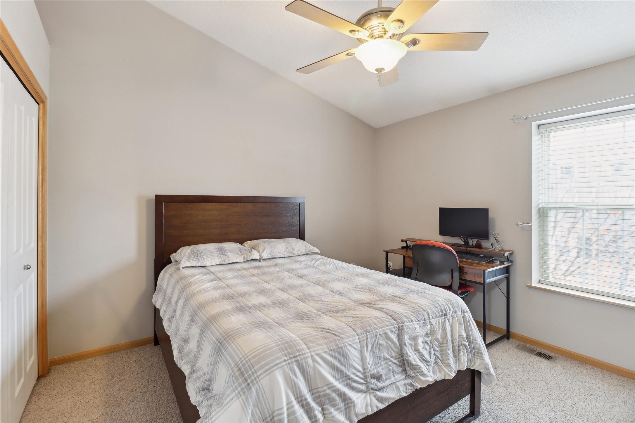 325 NE Sandalwood Drive, Waukee, Iowa image 14