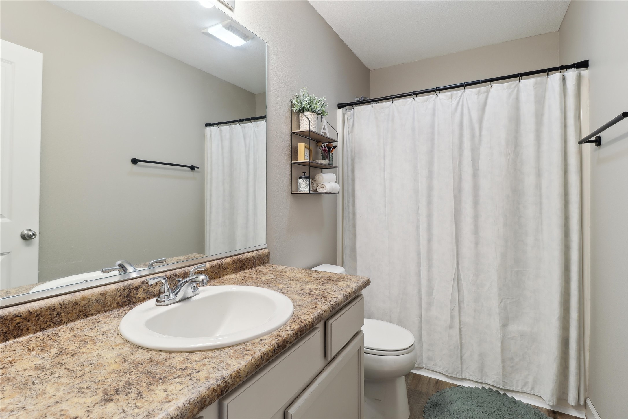 325 NE Sandalwood Drive, Waukee, Iowa image 16