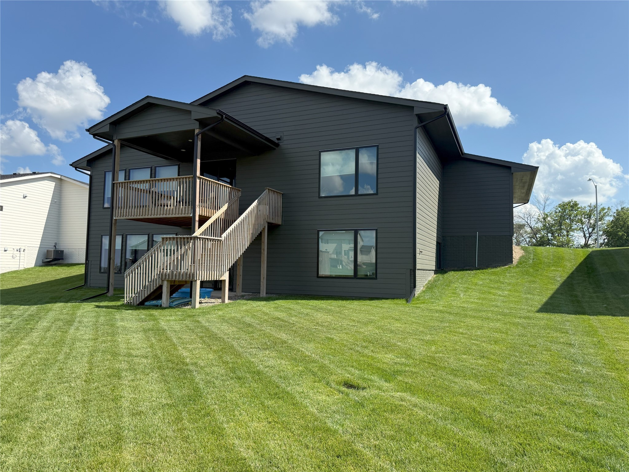 85 NW Alderleaf Drive