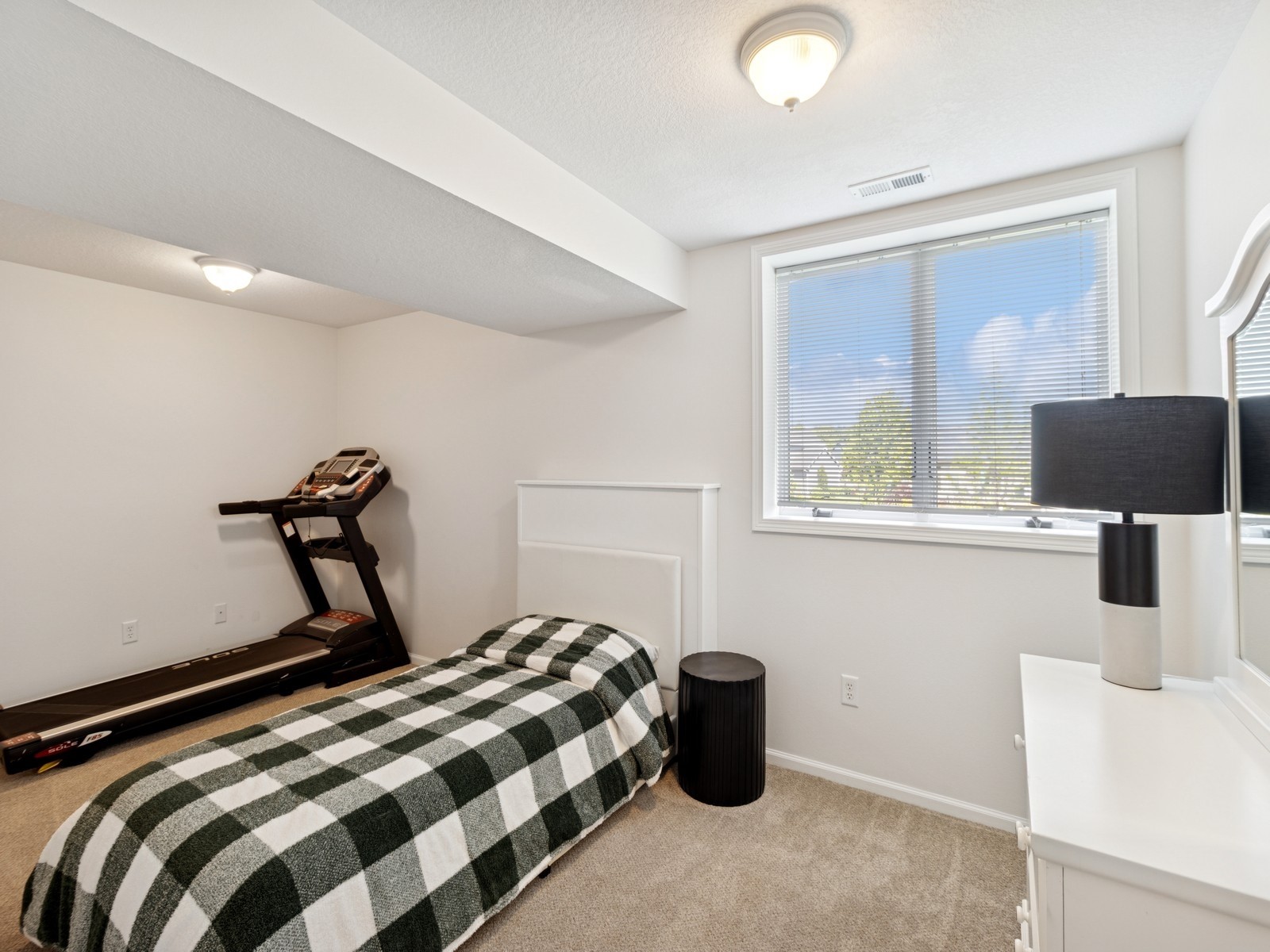 1702 Quail Cove Court, West Des Moines, Iowa image 26