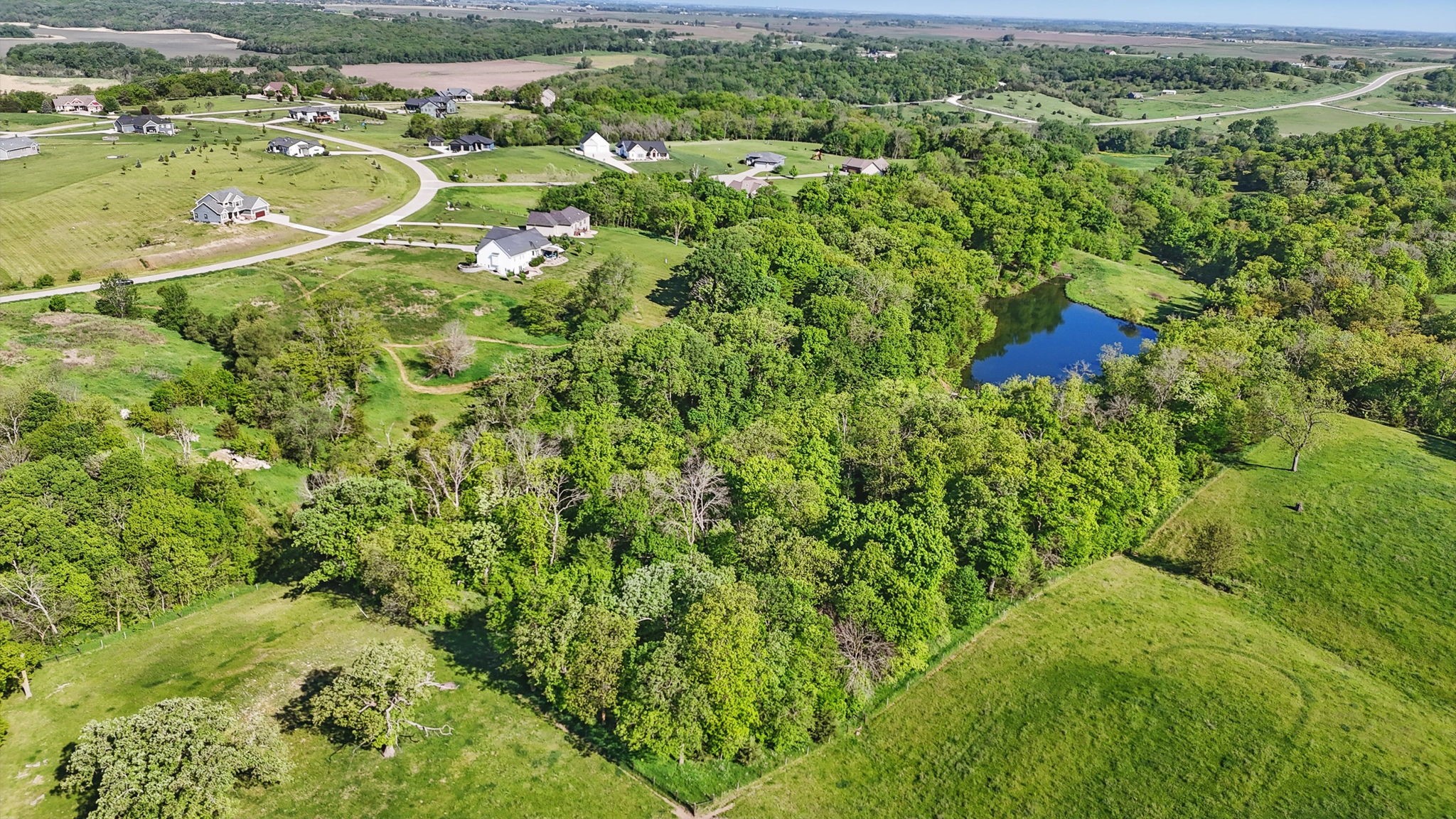 1804 Millstream Court, Winterset, Iowa image 2