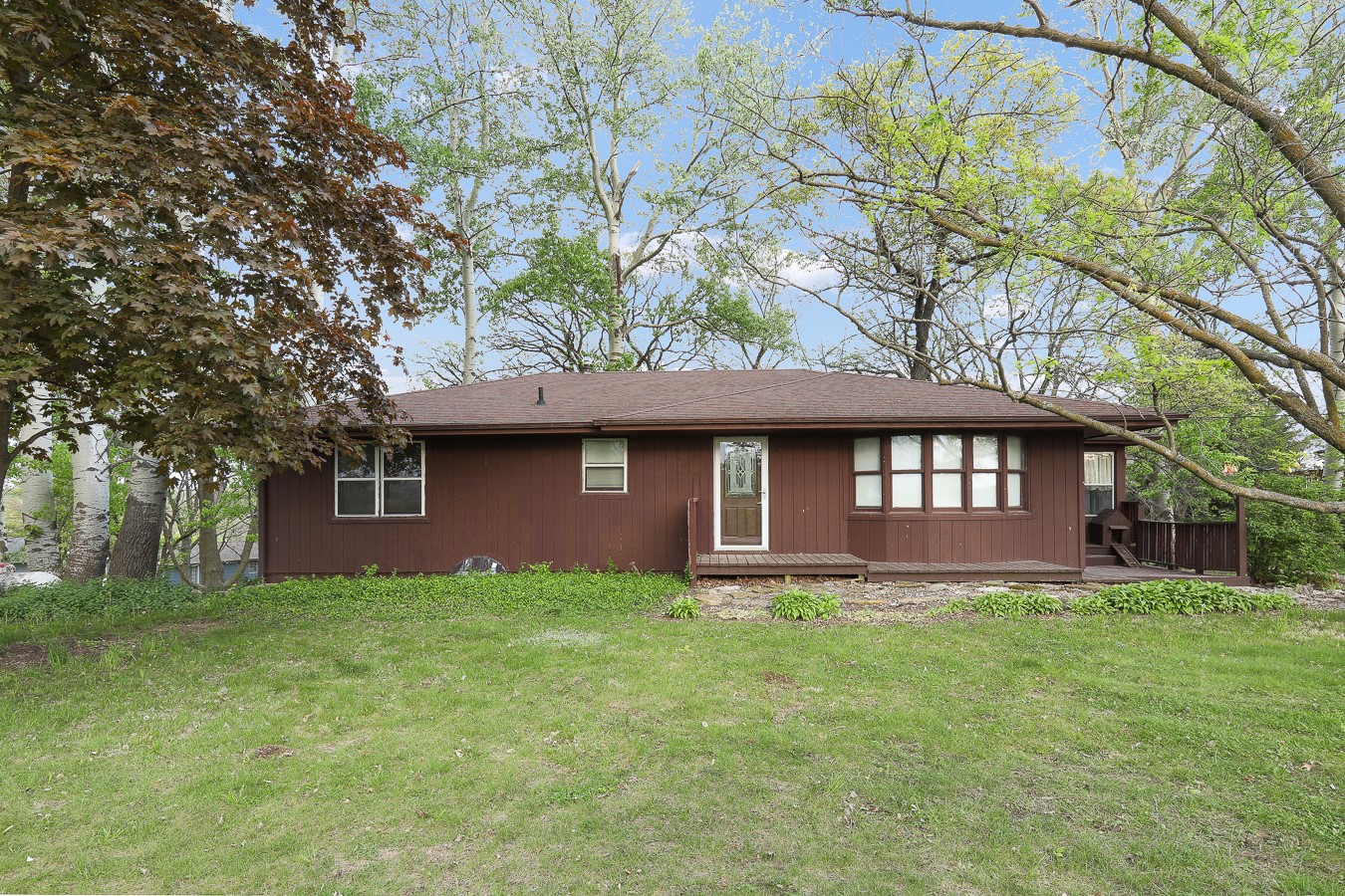 2226 Idaho Drive, Pella, Iowa image 2
