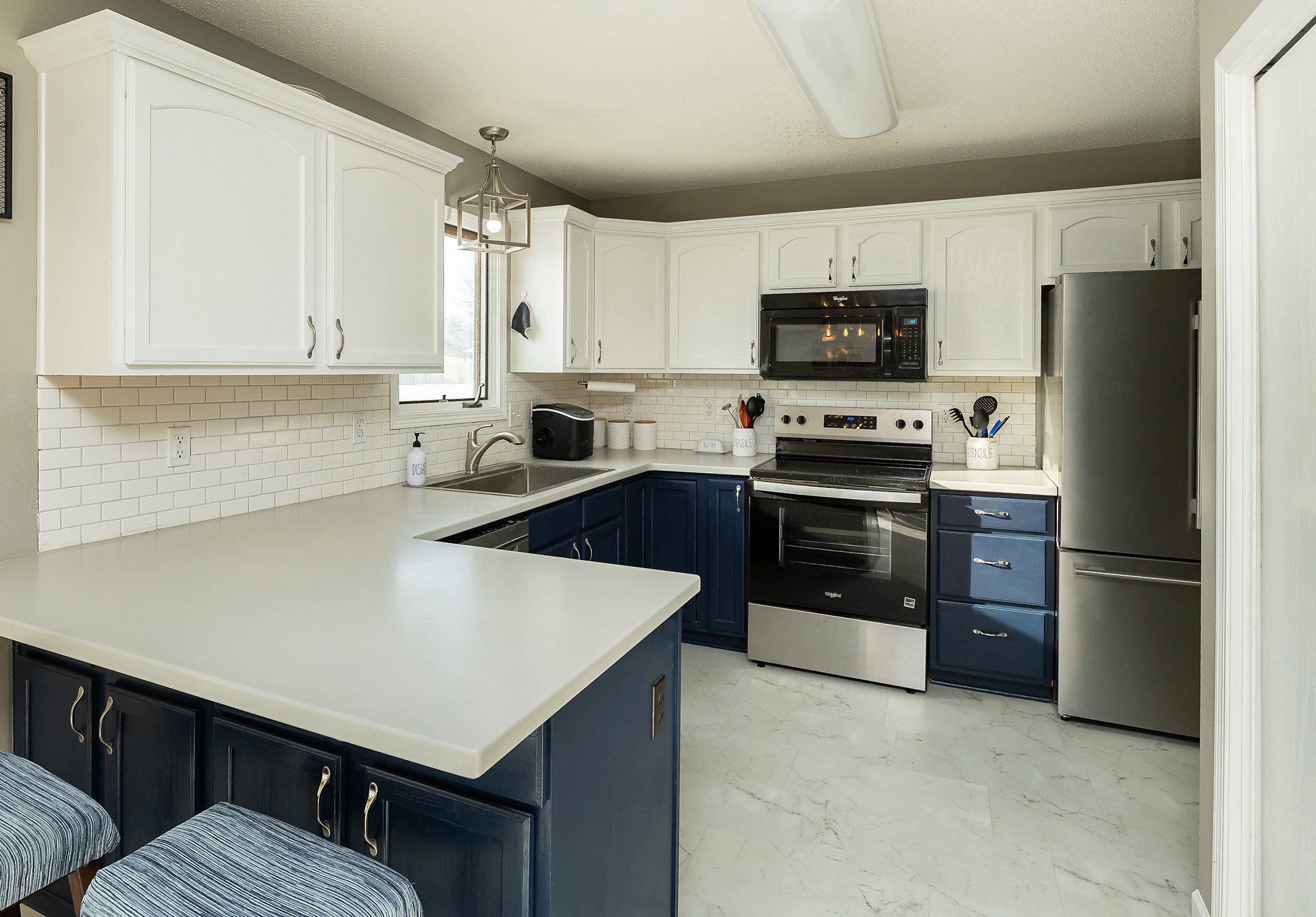 3018 SW Prairie View Road