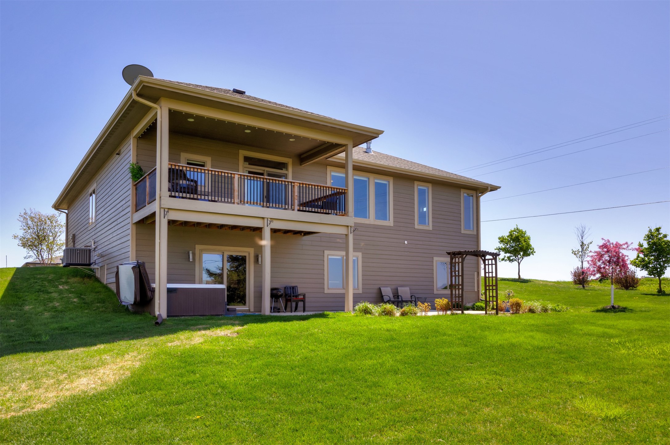 10695 NW 72nd Lane, Johnston, Iowa image 32