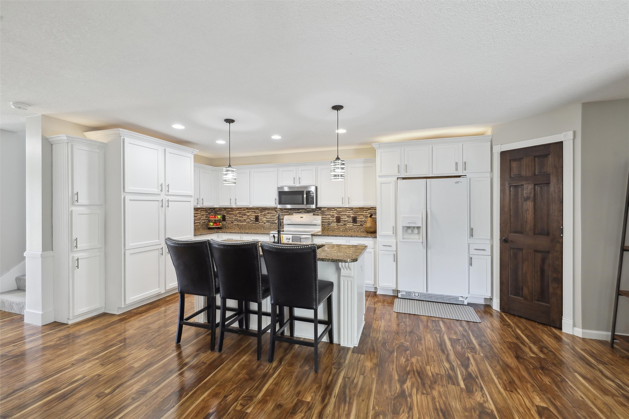 5809 NW 92nd Court, Johnston, Iowa image 3