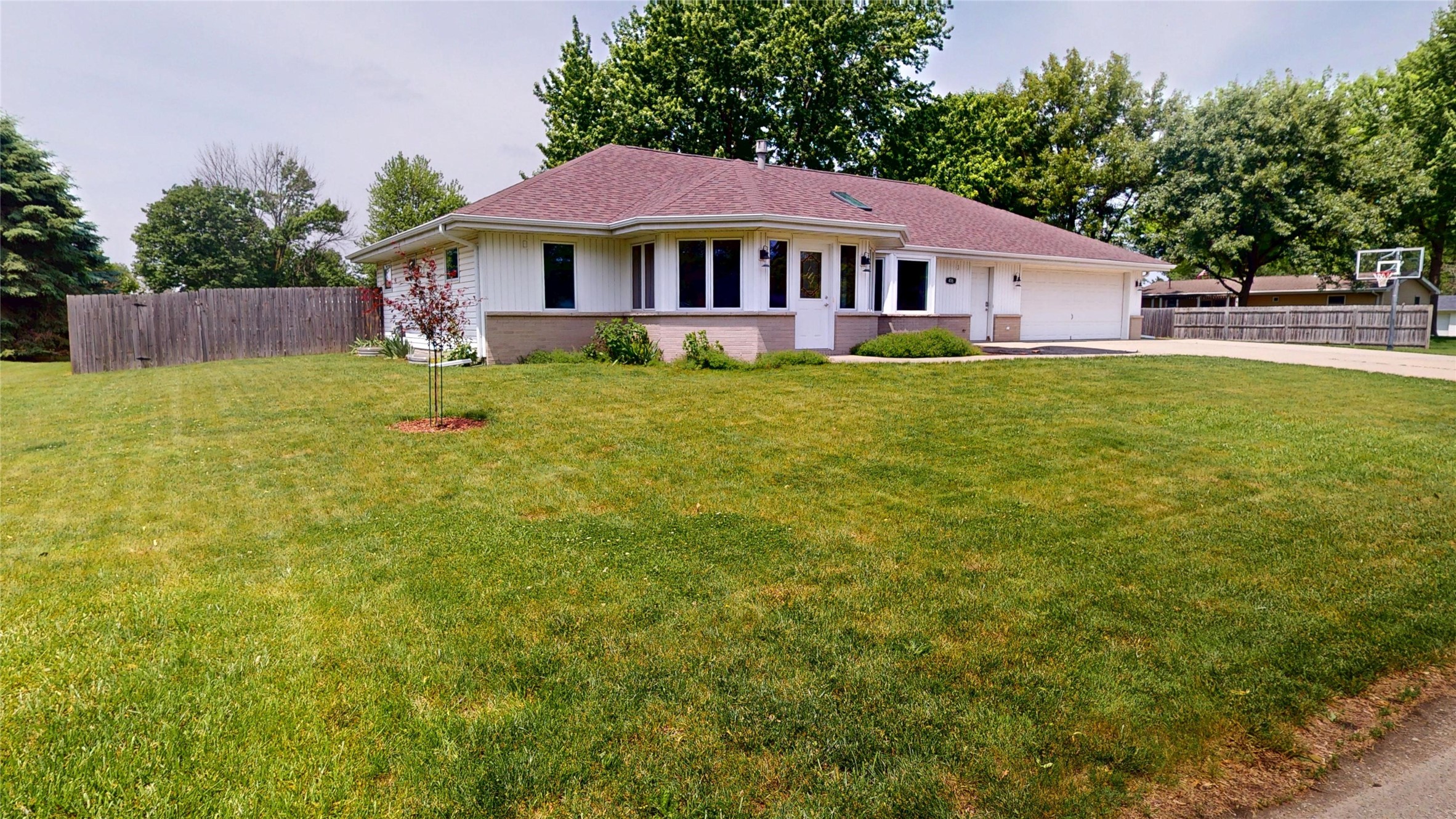 416 S Park Street, Stuart, Iowa image 2