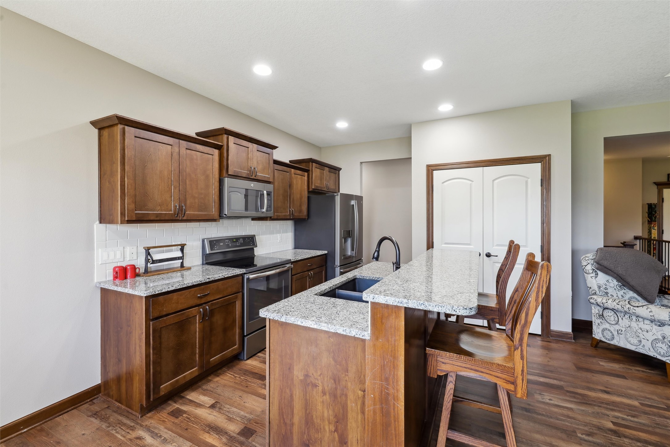 16548 Horton Drive, Clive, Iowa image 5