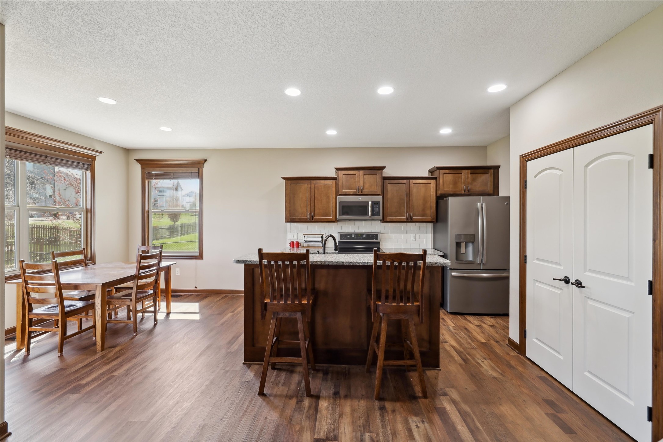 16548 Horton Drive, Clive, Iowa image 4
