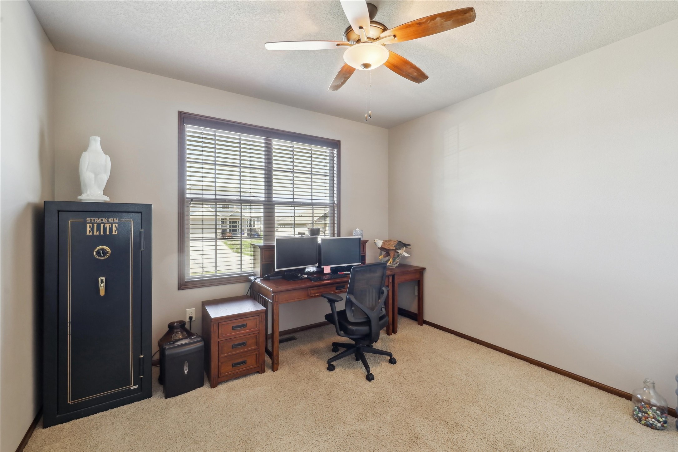 16548 Horton Drive, Clive, Iowa image 13