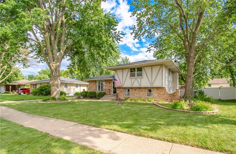 Single Family Residence in Ankeny IA 1613 10th Street.jpg