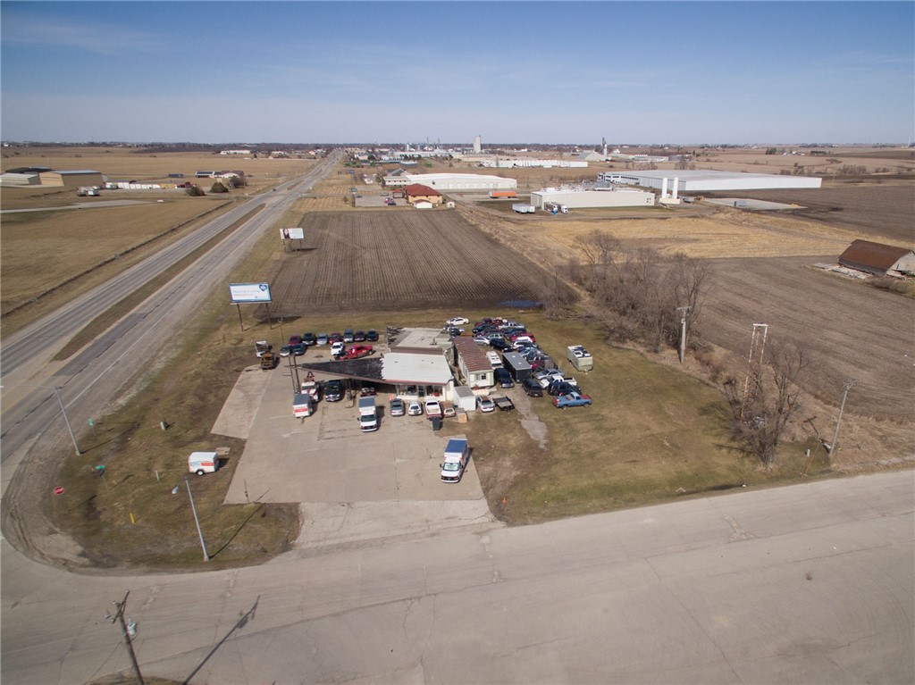 Photo 1 of 4 — 2048 West Street S, Grinnell, IA 50112