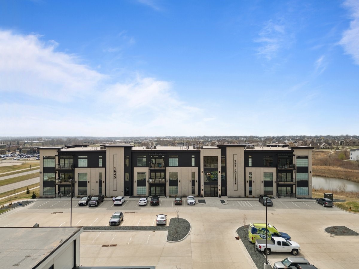 1645 SW Magazine Road 302