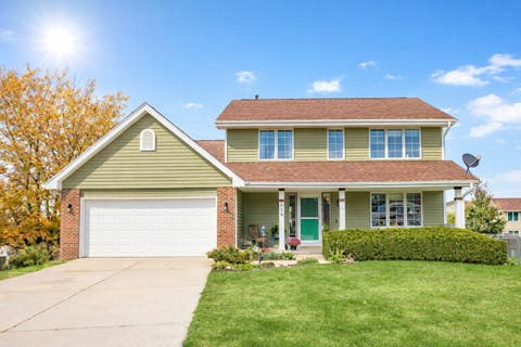 Homes For Sale - 516 Sunrise Circle<br/> Pleasant Hill, IA 50327