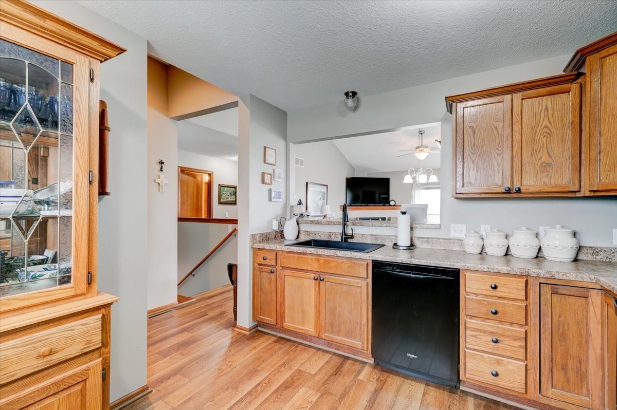 256 Southern Prairie Drive, Madrid, Iowa image 3