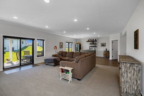 Single Family Residence in Waukee IA 2605 Sunflower Drive 24.jpg