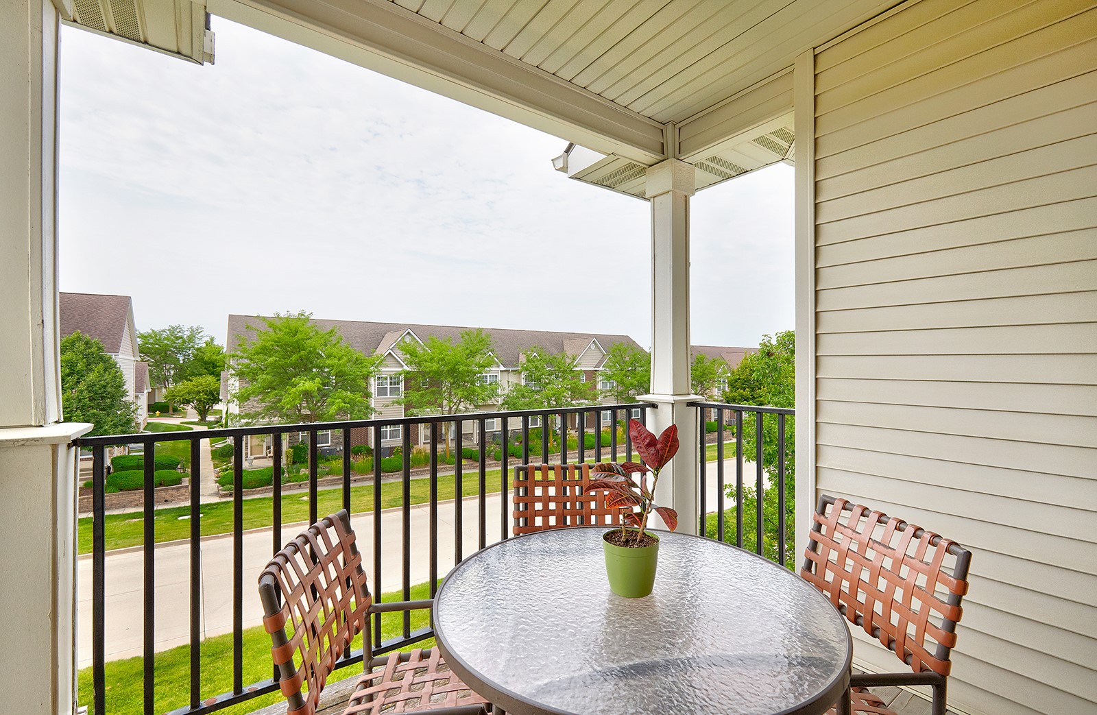 6255 Beechtree Drive #1302, West Des Moines, Iowa image 6
