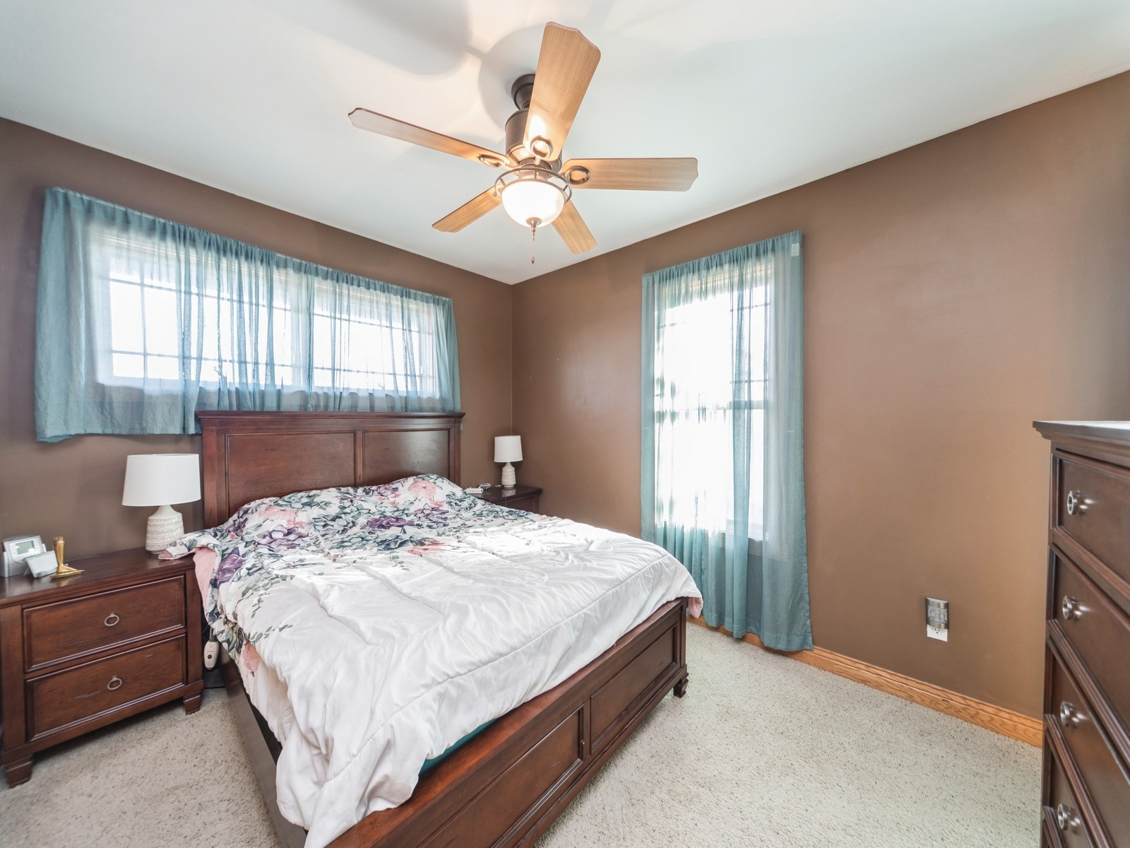 8402 Long Meadow Lane, Johnston, Iowa image 17