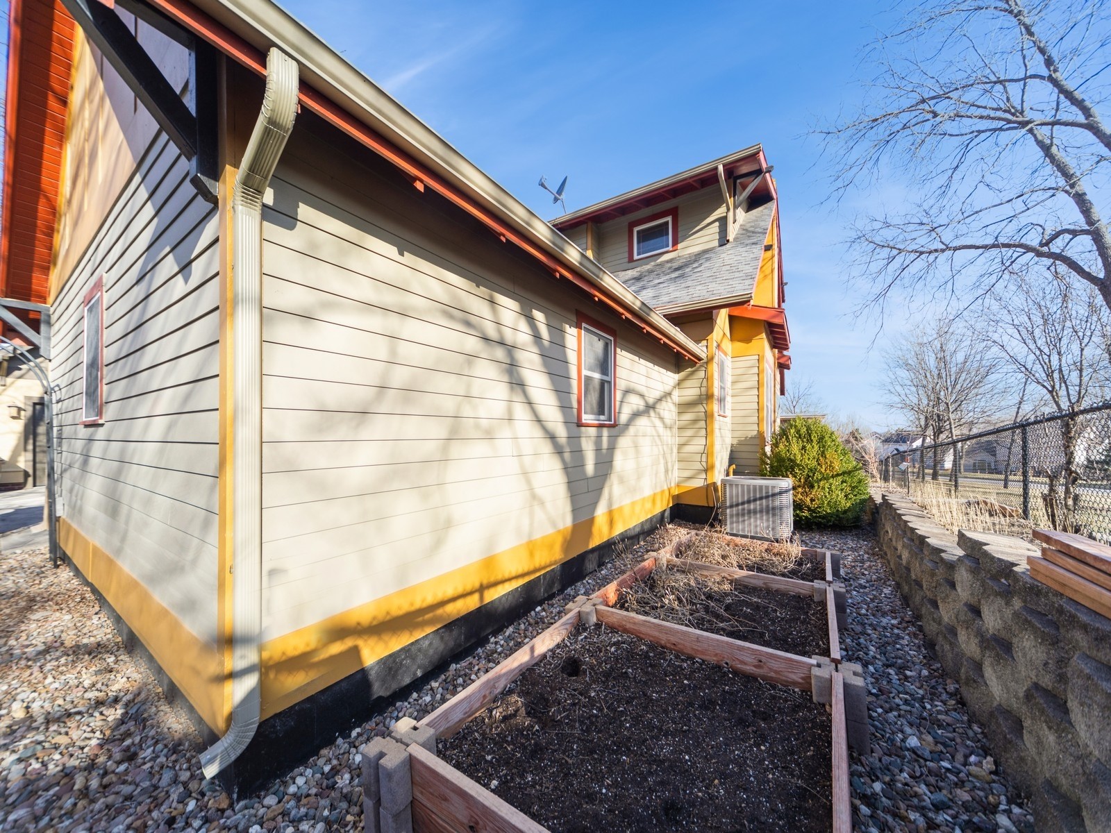 8402 Long Meadow Lane, Johnston, Iowa image 22