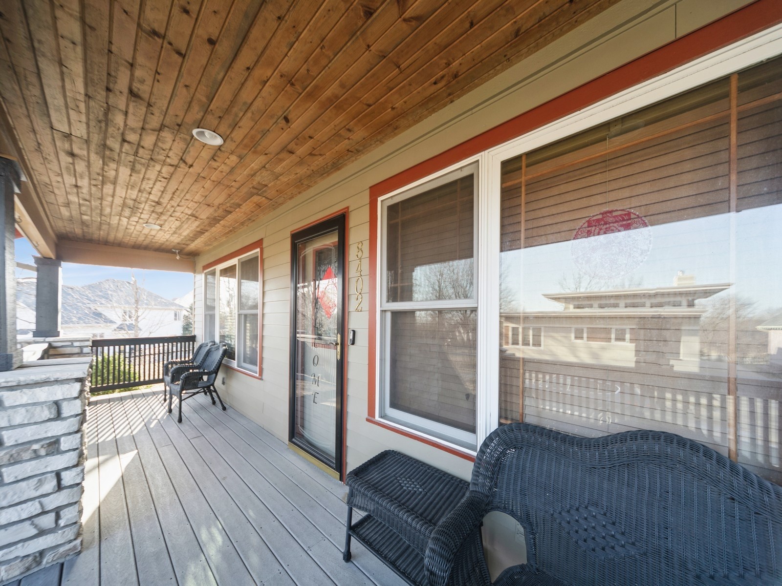 8402 Long Meadow Lane, Johnston, Iowa image 3