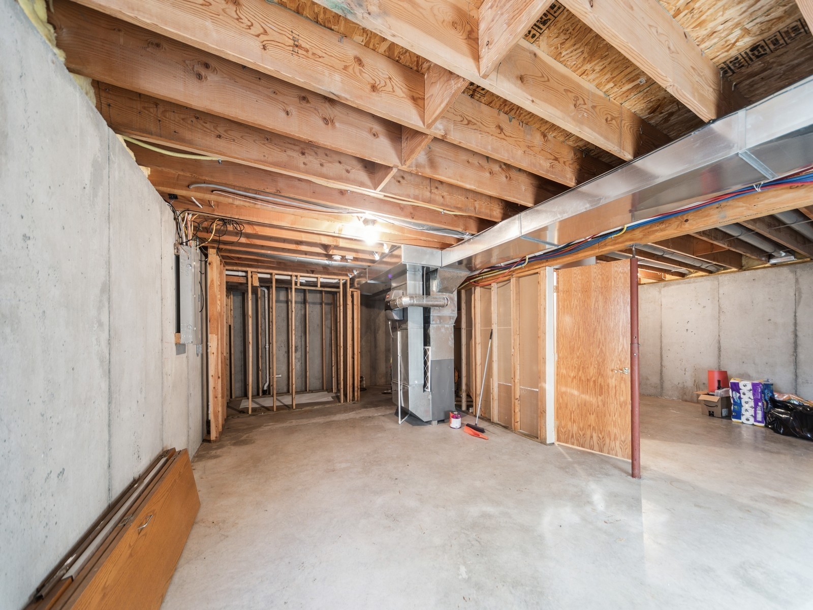 8402 Long Meadow Lane, Johnston, Iowa image 20
