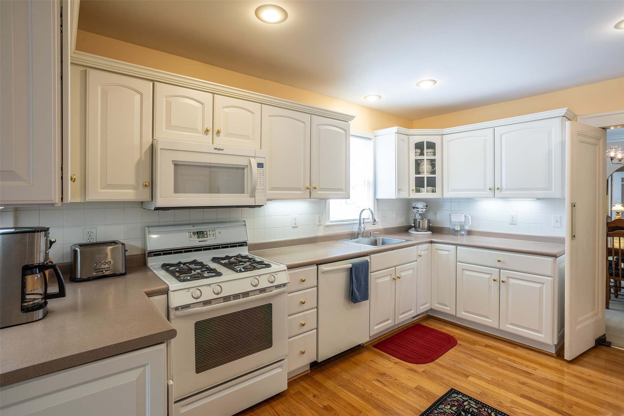 5841 Waterbury Circle, Des Moines, Iowa image 9