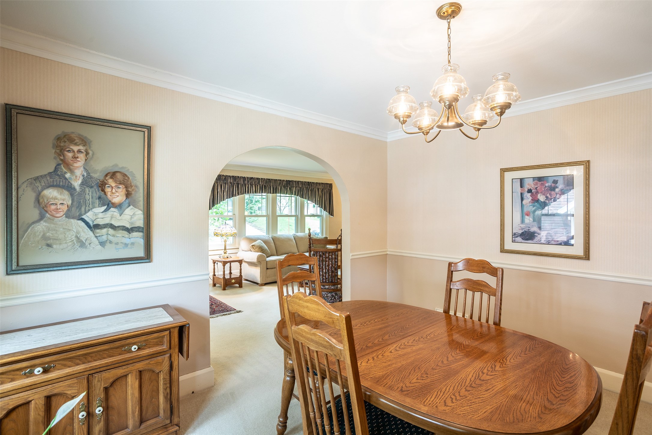 5841 Waterbury Circle, Des Moines, Iowa image 8