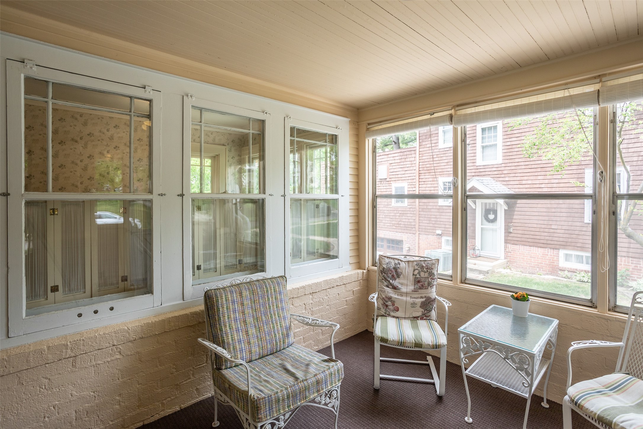 5841 Waterbury Circle, Des Moines, Iowa image 2