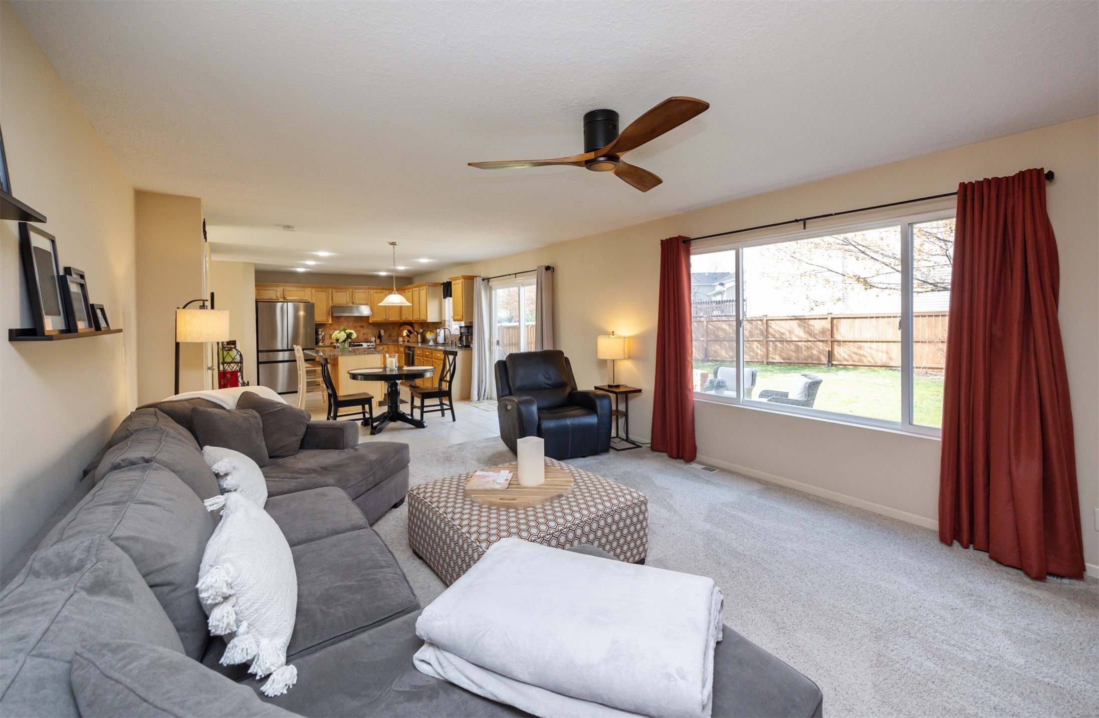 9128 Cowden Drive, Johnston, Iowa image 10