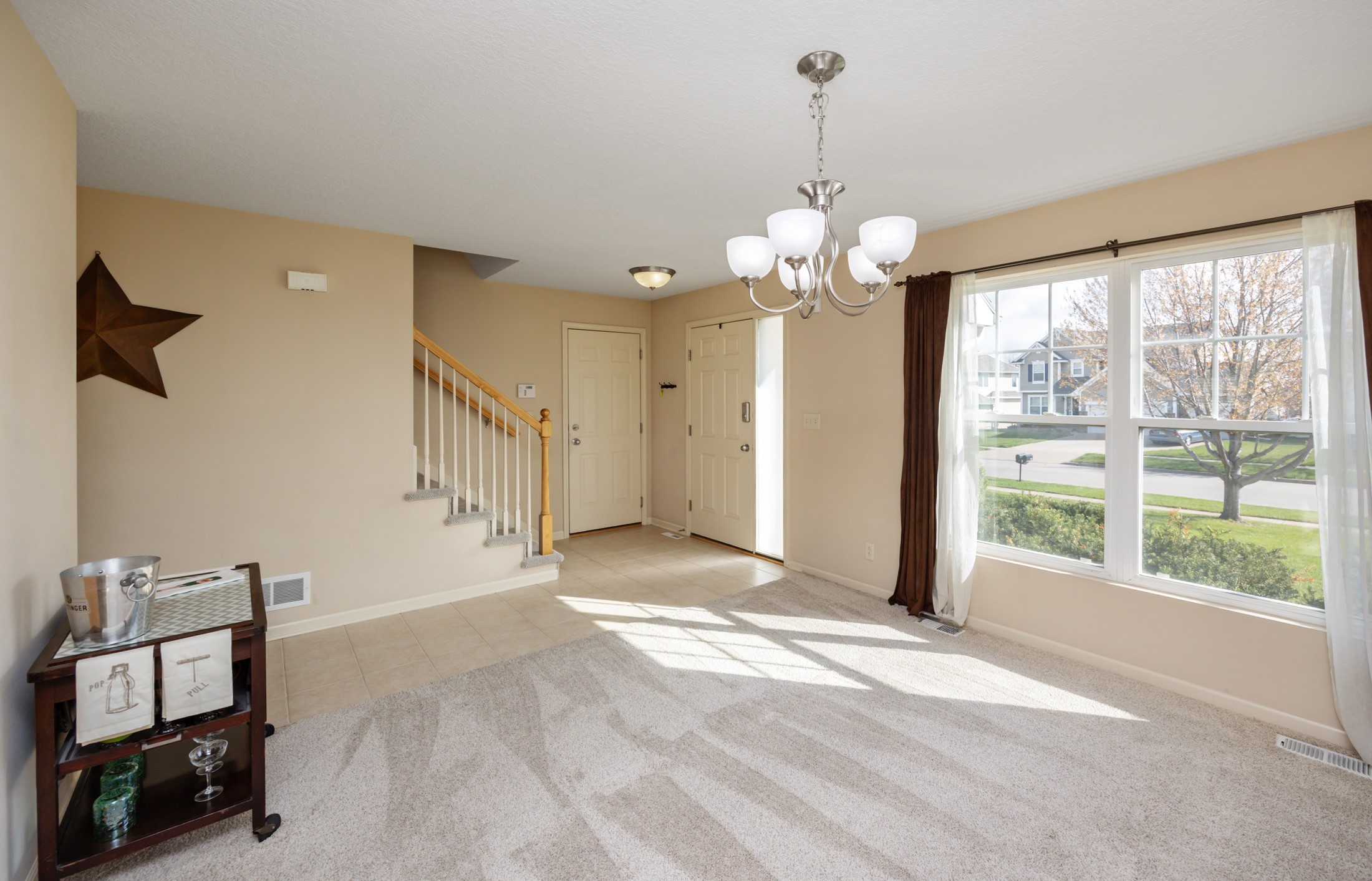 9128 Cowden Drive, Johnston, Iowa image 15