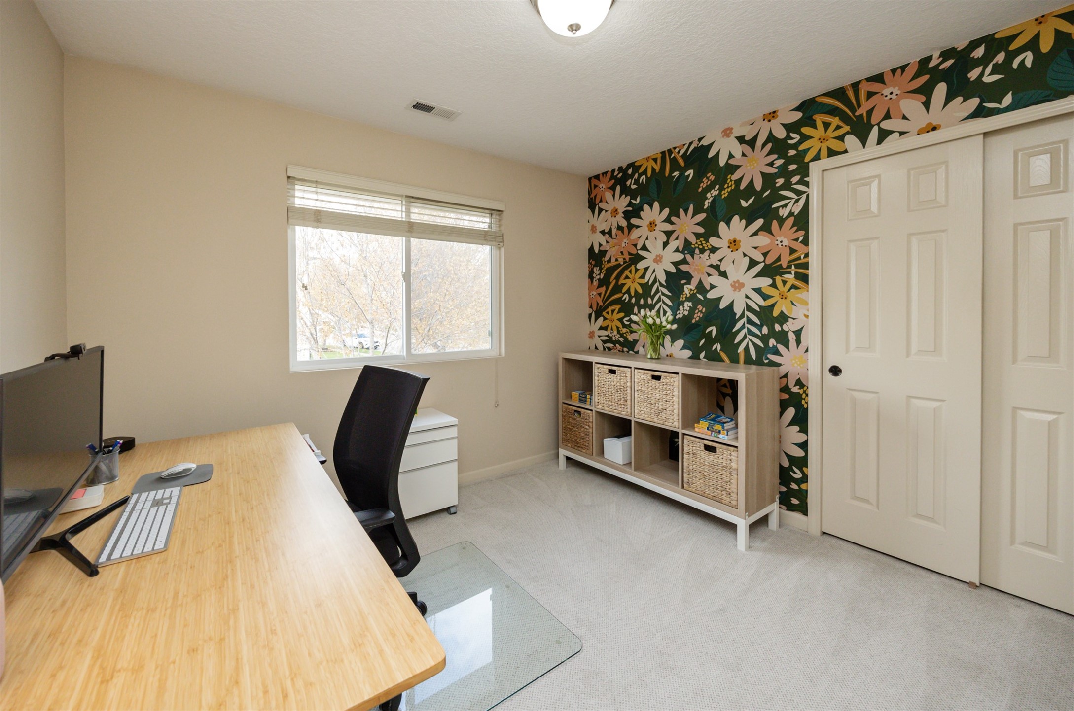 9128 Cowden Drive, Johnston, Iowa image 22
