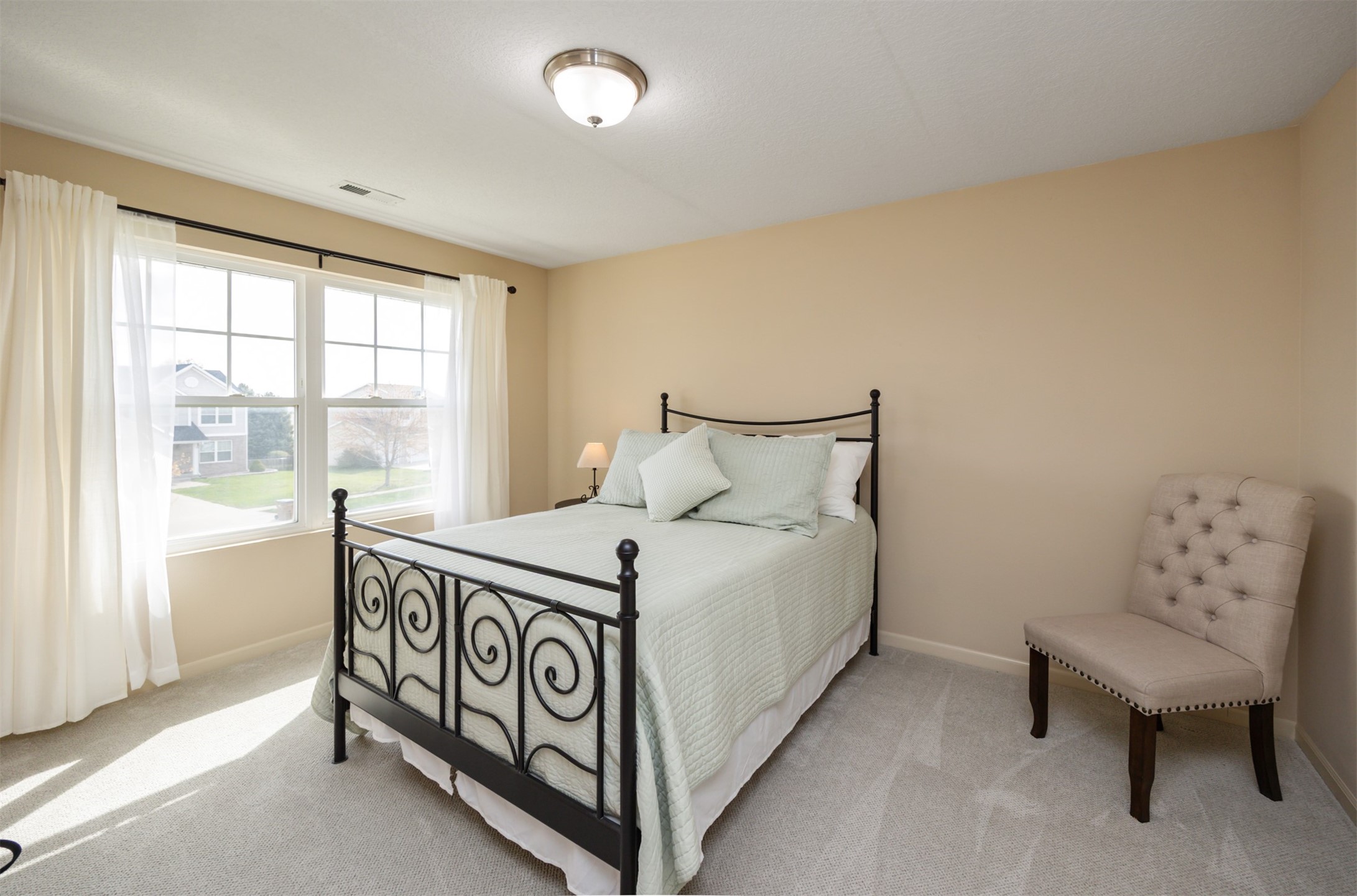 9128 Cowden Drive, Johnston, Iowa image 24