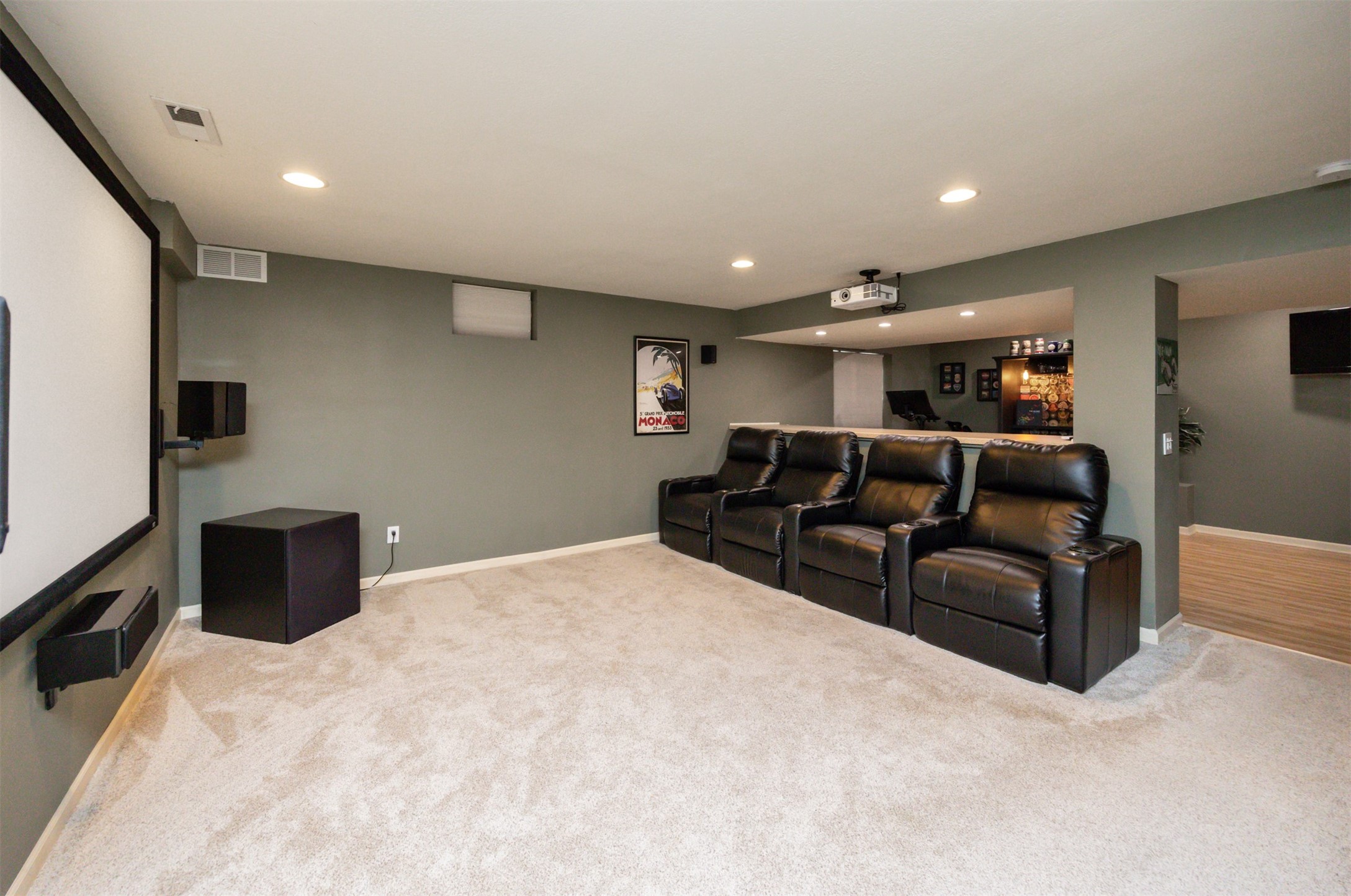 9128 Cowden Drive, Johnston, Iowa image 26