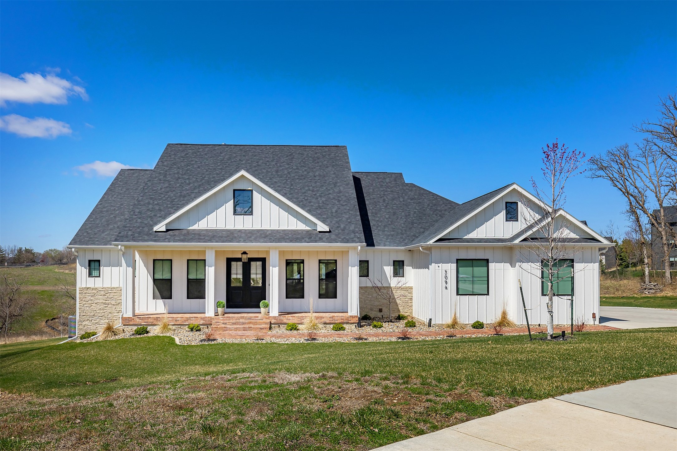5094 Grand Ridge Drive, West Des Moines, Iowa image 1