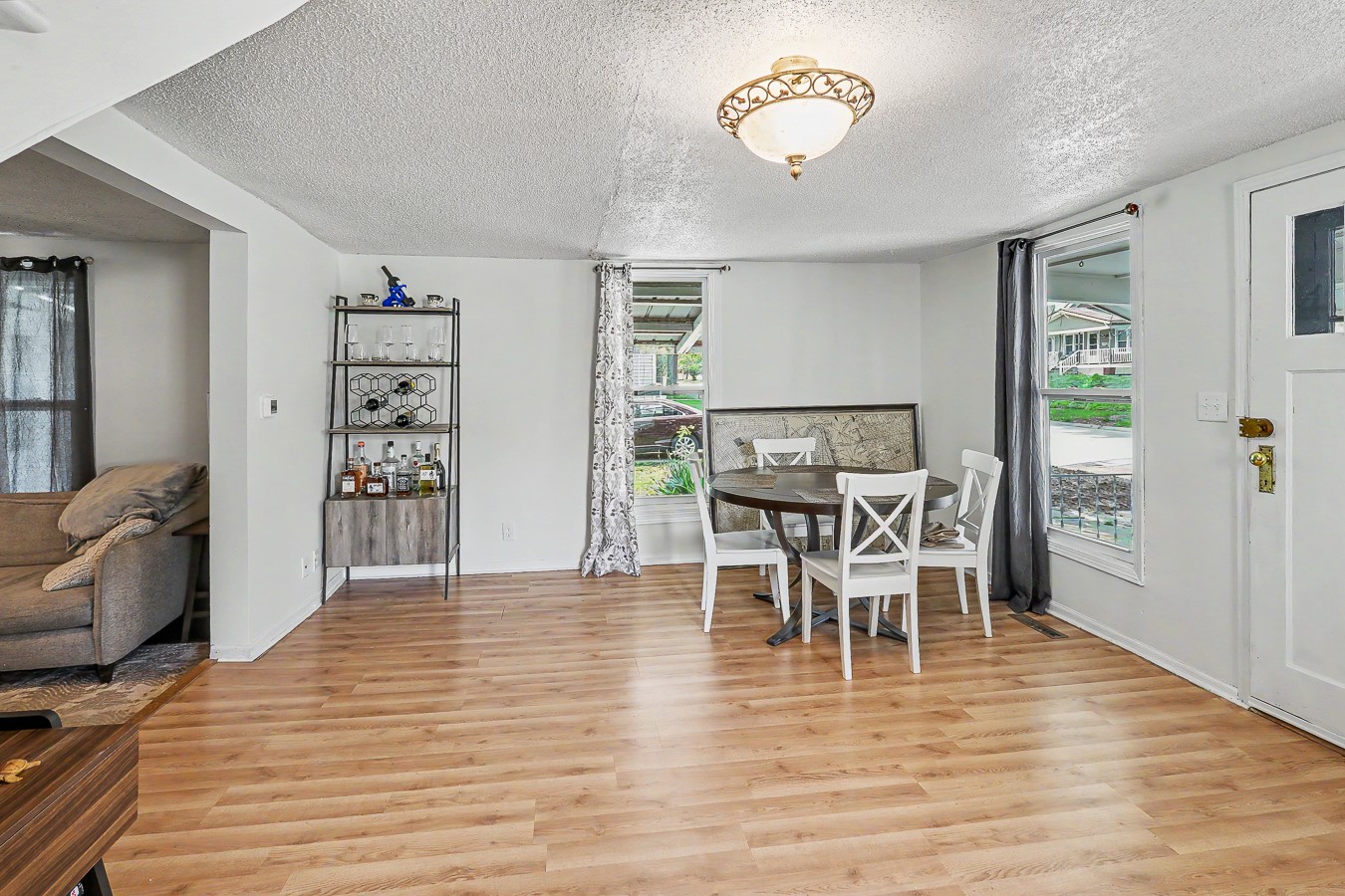 438 N 4th Street