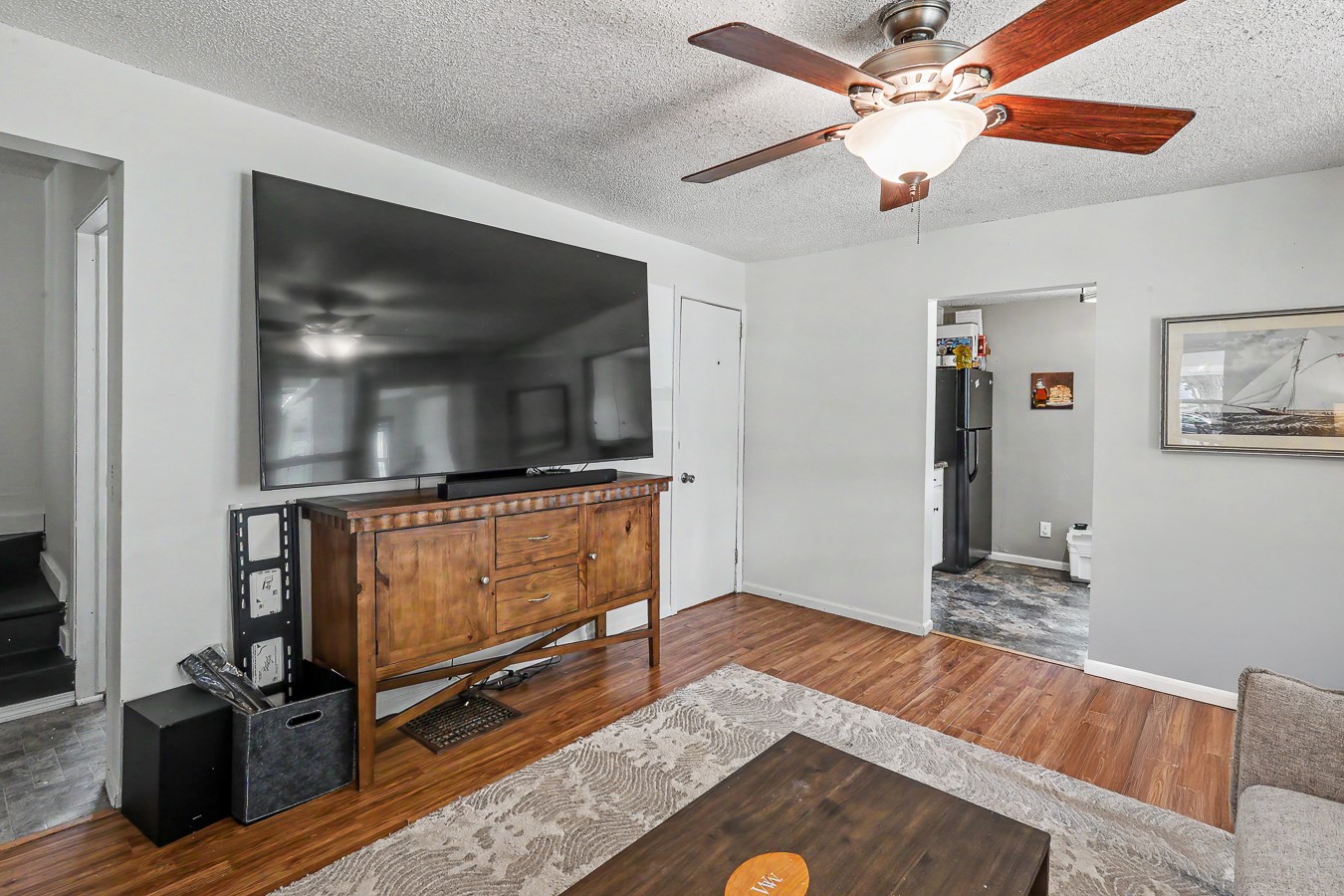 438 N 4th Street