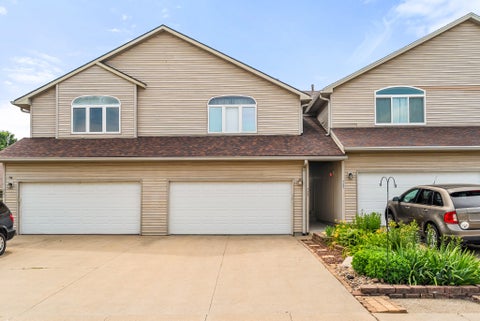 Condo For Sale - 723 Kitterman Circle<br/> Norwalk, IA 50211