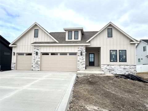 Homes For Sale - 265 NW Copperleaff Court<br/> Waukee, IA 50263