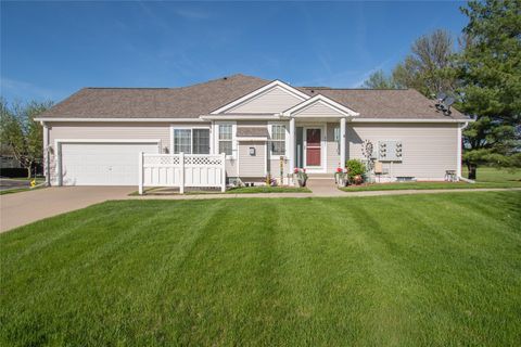 Condo For Sale - 8621 Bromley Place<br/> Johnston, IA 50131