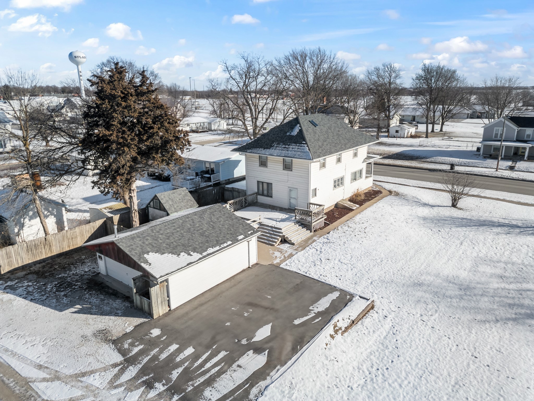 412 S Division Street, Stuart, Iowa image 32