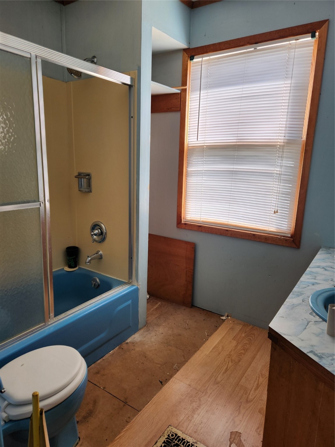 414 E Robinson Street, Knoxville, Iowa image 11